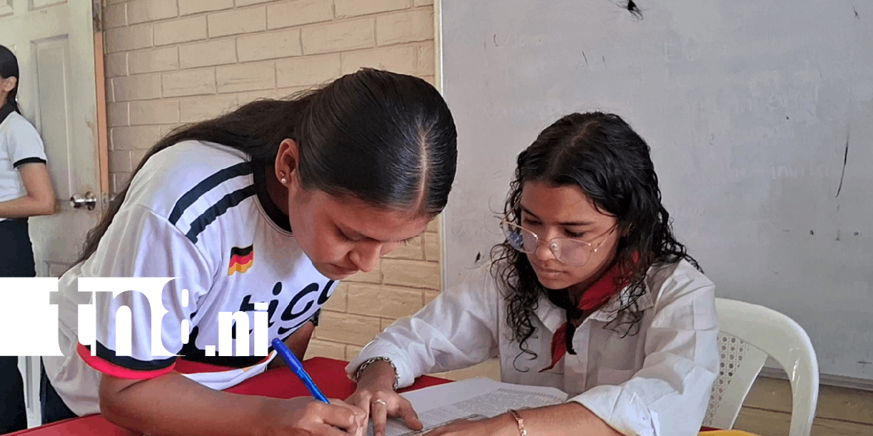 Foto: Más de mil jóvenes universitarios reciben becas en Carazo /TN8