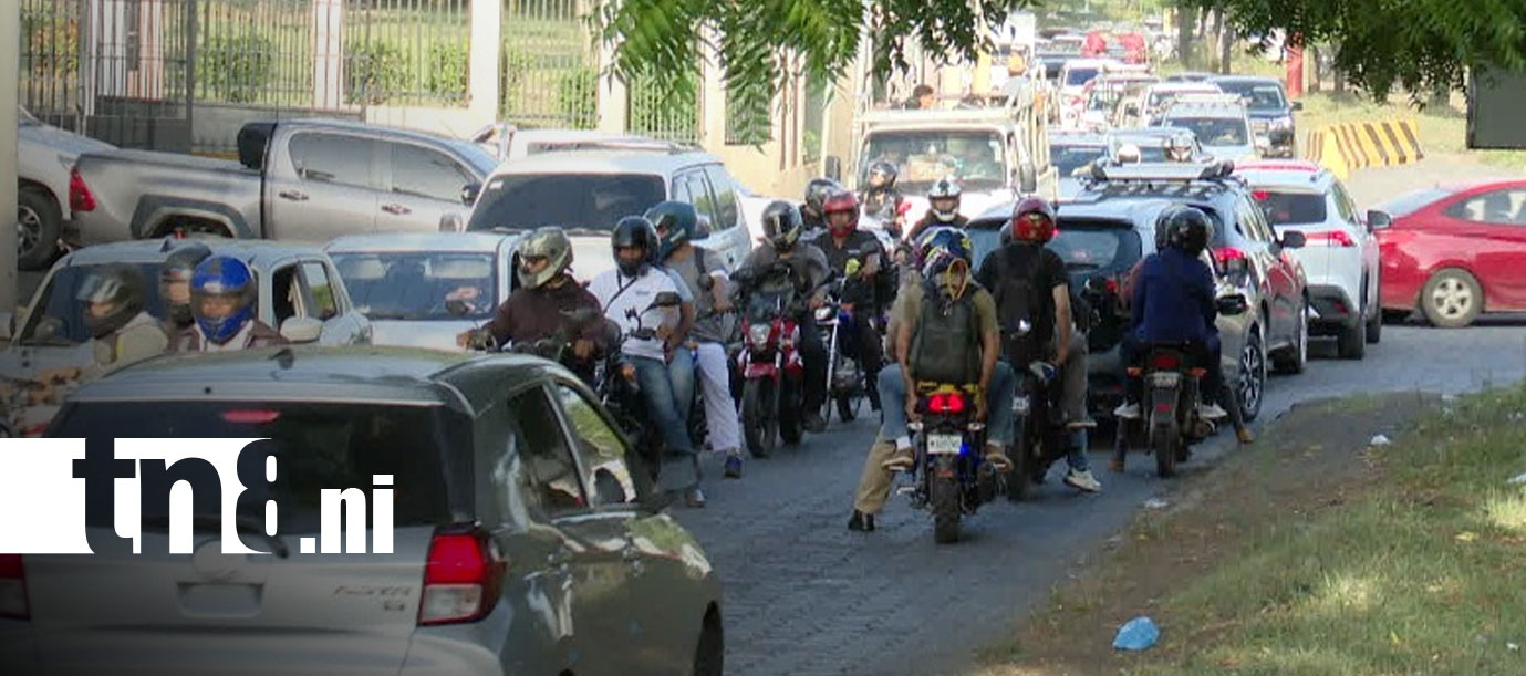 Foto: Entre desvíos y maniobras peligrosas: así se vive el tráfico en Villa Fontana, Managua / TN8
