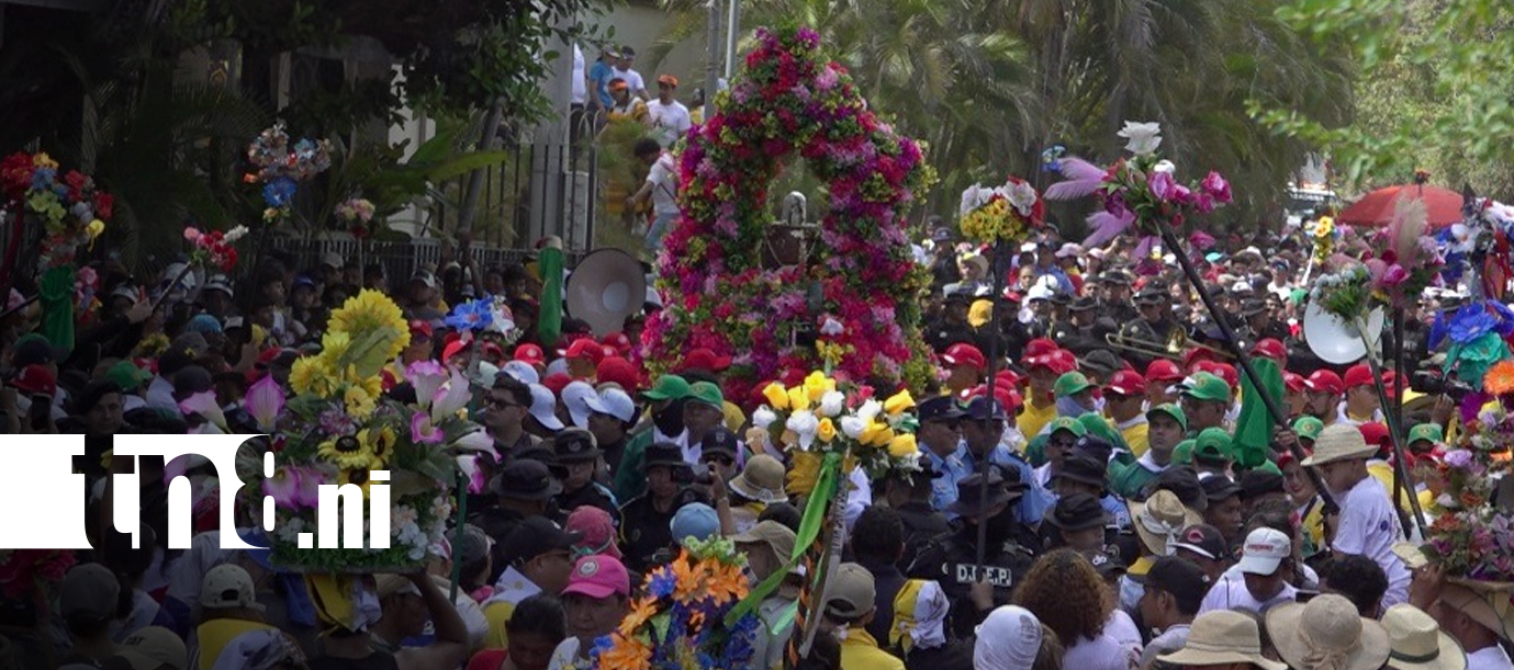 Foto: Minguito desborda la fe en Managua/TN8