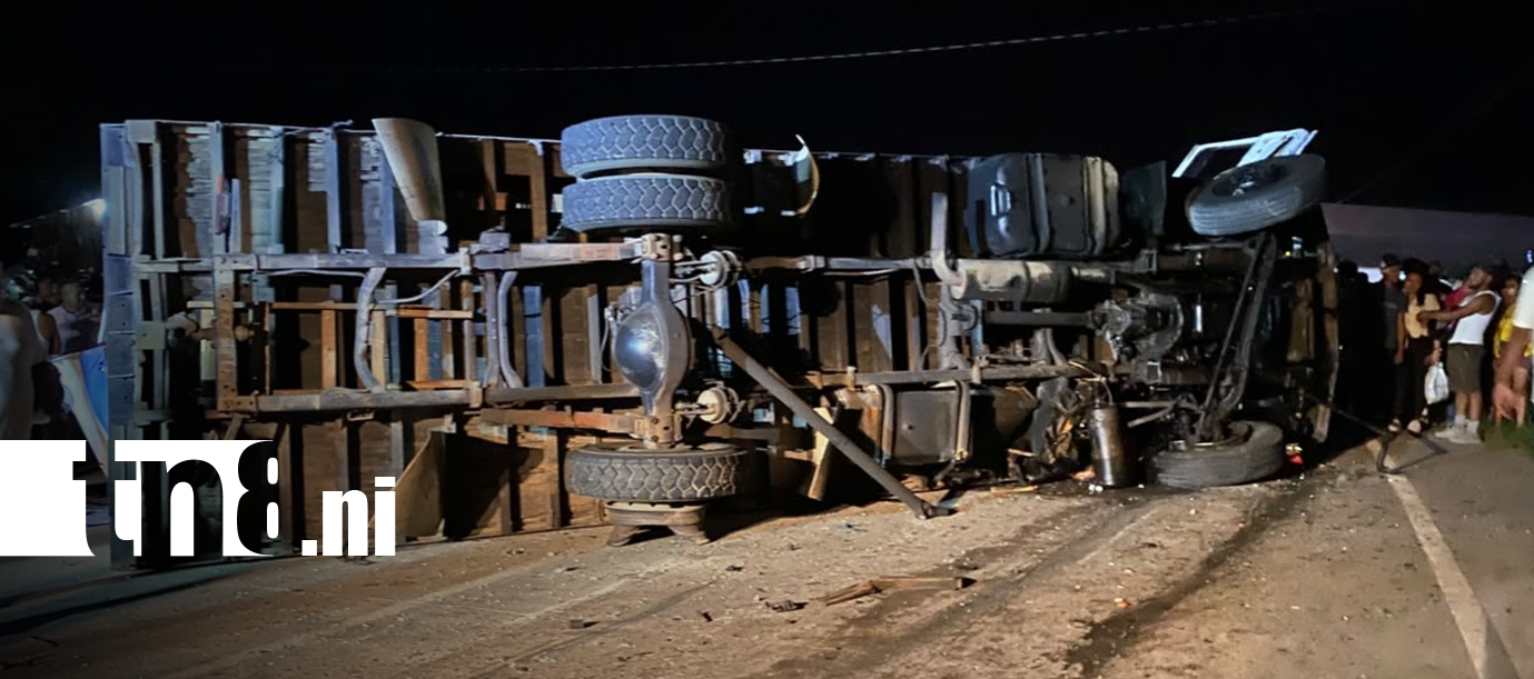 Foto: Tres fallecidos y varios lesionados deja trágico accidente en Río Blanco/TN8