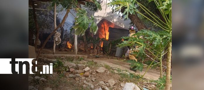 Foto: Incendio consume humilde vivienda en Rivas/TN8 Foto: Incendio consume humilde vivienda en Rivas/TN8