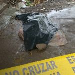 Foto: hombre muere tras caer en una poza de agua en un cauce/TN8