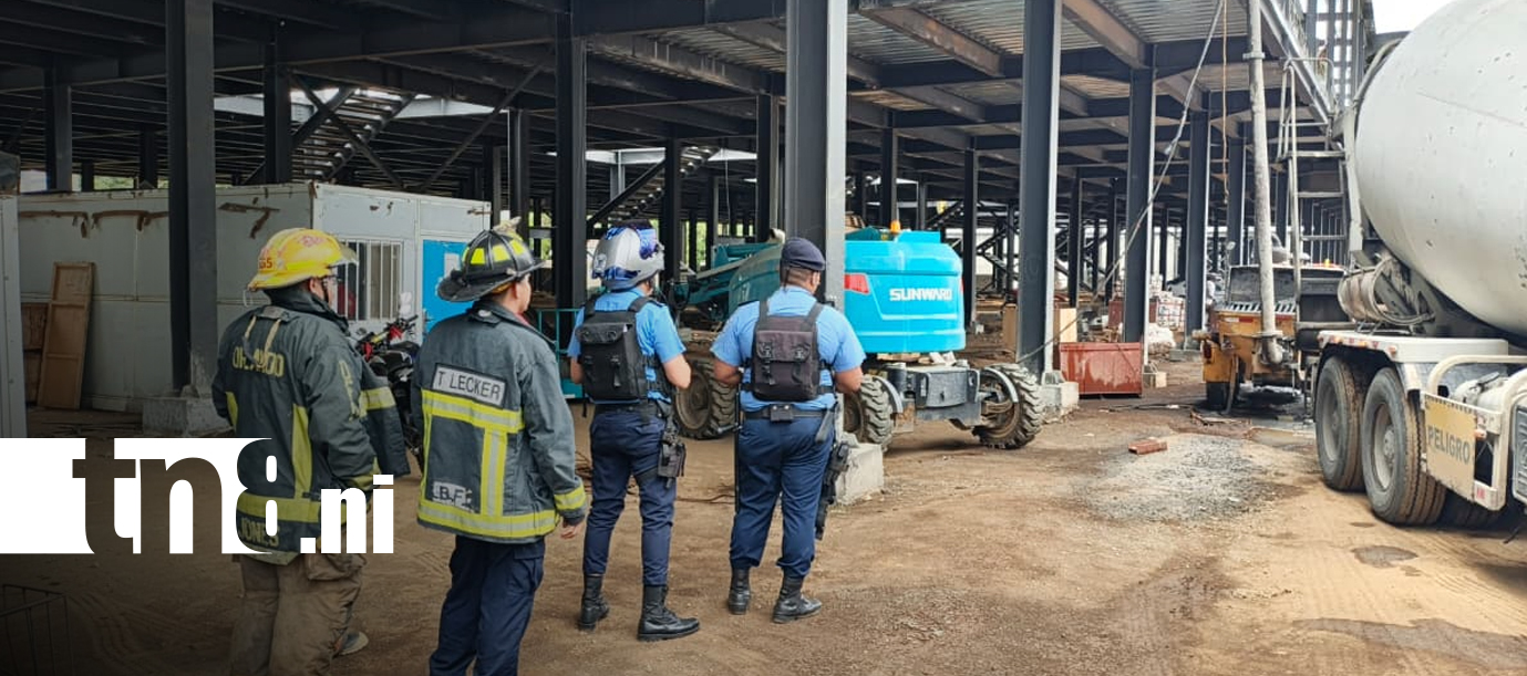 Foto: Colapso de un muro deja cuatro trabajadores lesionados en Managua/TN8