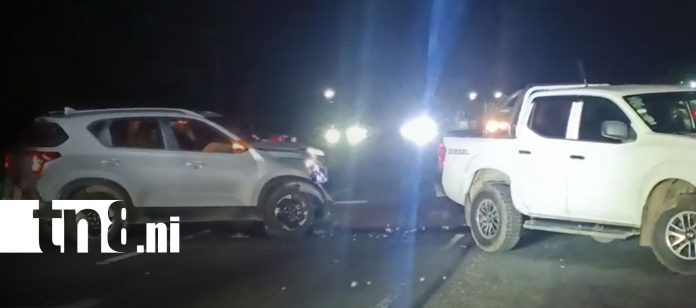 Foto: Cuatro vehículos involucrados en accidente en carretera Nueva a León/TN8