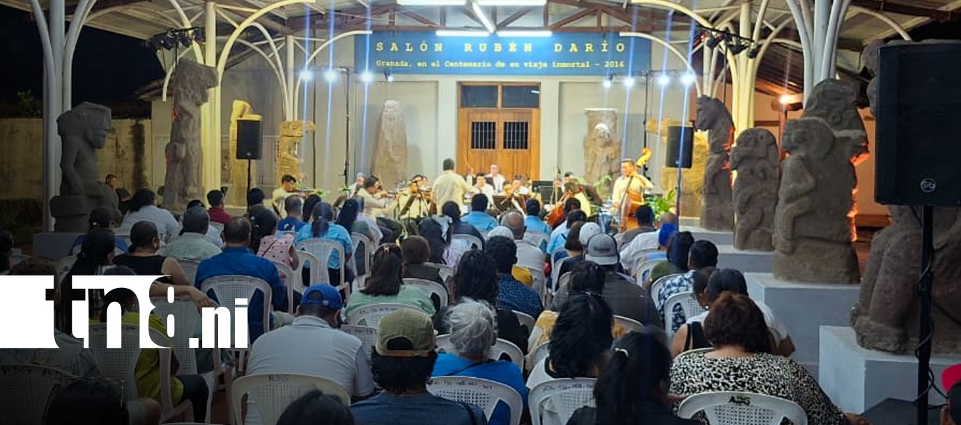 Foto: Concierto de la Orquesta Nacional deleita a familias en Granada/TN8