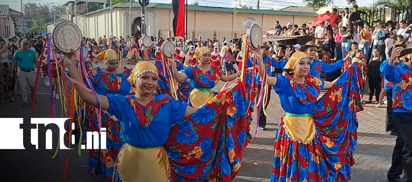 Foto: Diriamba: Tradición y cultura en el tercer desfile escolar/TN8