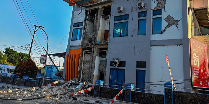 4 Foto:Terremoto sacude Indonesia y deja 47 muertos y cientos de heridos/Cortesía