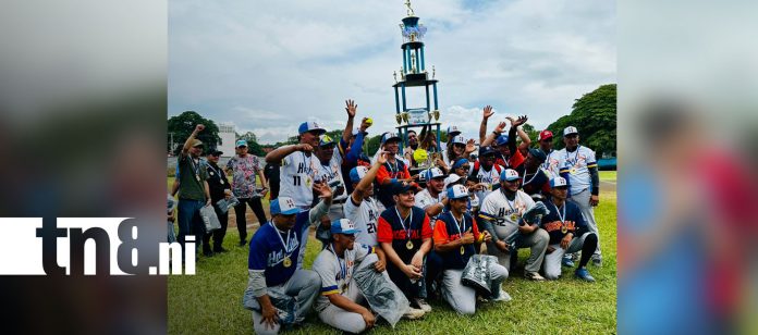 Foto: ¡Huembes campeón! Conquista el título nacional de sóftbol/TN8 Foto: ¡Huembes campeón! Conquista el título nacional de sóftbol/TN8