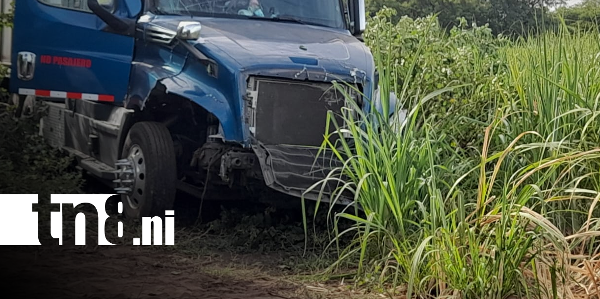 Foto: Fuerte accidente de tránsito en carretera de León / TN8