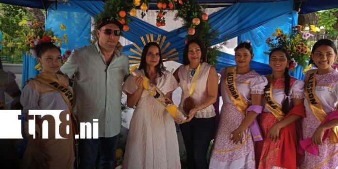Foto: La Ceremonia del Cirio y la Entrega de Medalla: Fe, Tradición e Identidad en Ocotal / TN8 Foto: La Ceremonia del Cirio y la Entrega de Medalla: Fe, Tradición e Identidad en Ocotal / TN8