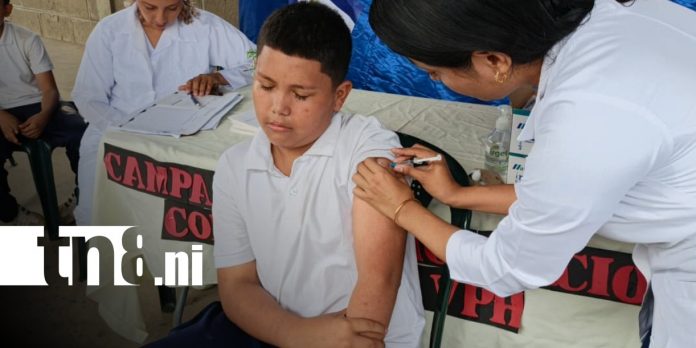 Foto: Vacunación contra el VPH en colegio de Managua / TN8 Foto: Vacunación contra el VPH en colegio de Managua / TN8