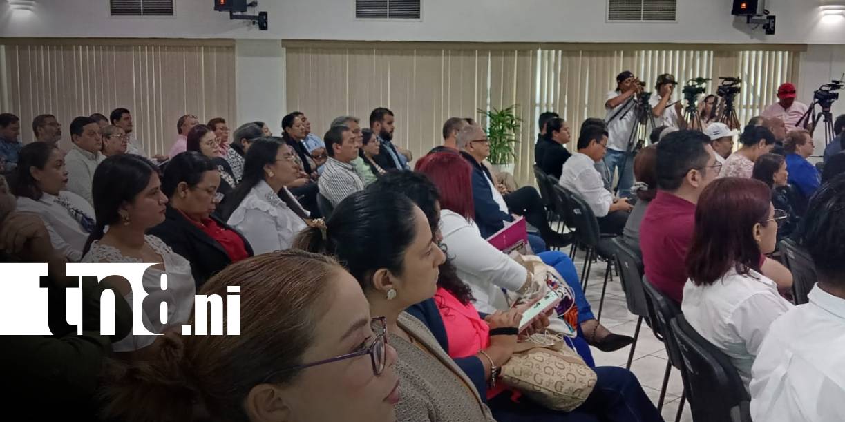 Foto: Sector educativo respalda reformas constitucionales/TN8
