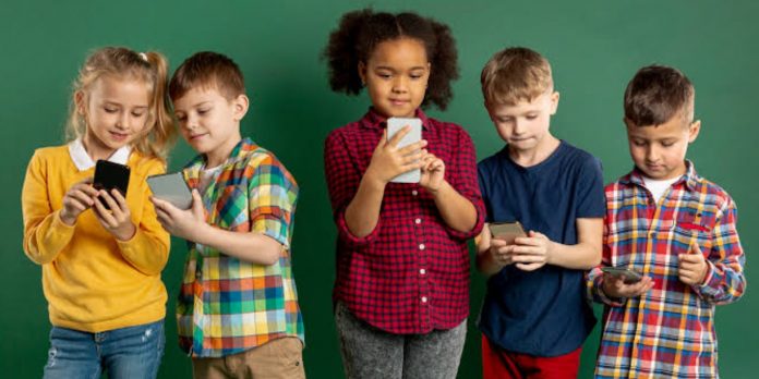 Foto: Redes sociales afectan el aprendizaje infantil/Cortesía