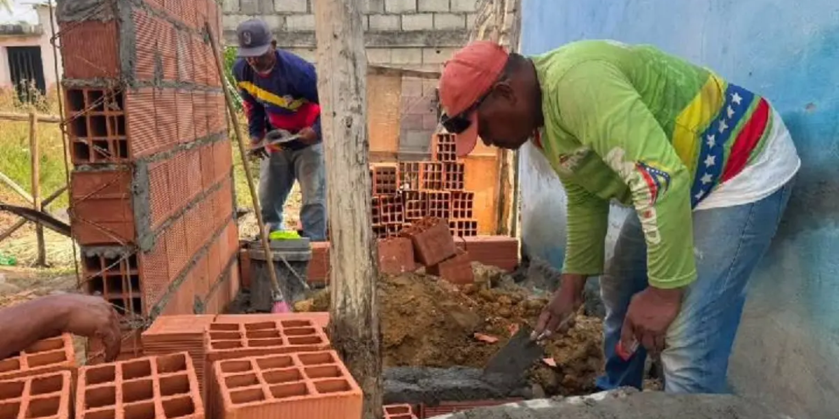 Foto: Plan Venezuela Renace avanza en La Guaira/Cortesía