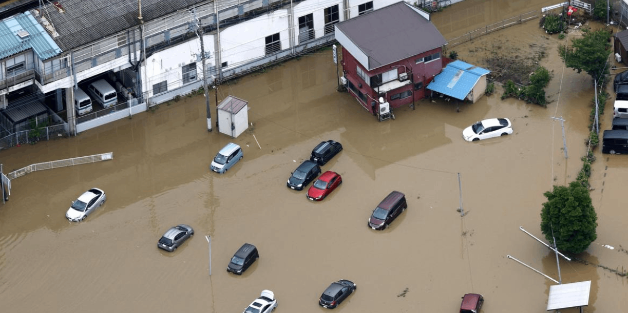 Foto: Japón bajo el agua: lluvias récord dejan seis muertos y miles varados /Cortesía