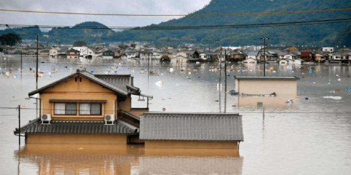 Foto: Japón bajo el agua: lluvias récord dejan seis muertos y miles varados /Cortesía Foto: Japón bajo el agua: lluvias récord dejan seis muertos y miles varados /Cortesía