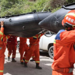 China acelera rescate y reconstrucción de carreteras tras desastre en Gyirong