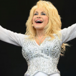 Dolly Parton es enterrada junto a su esposo Carl Dean en Nashville