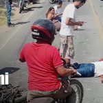 Motociclista sufre fractura de clavícula tras accidente en la Carretera a Xiloá Foto: Accidente de tránsito en trayecto hacia Xiloá / TN8