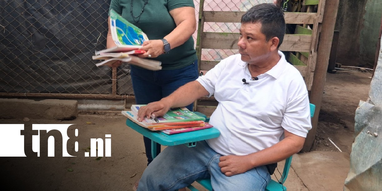 Foto: Adulto de Nicaragua que busca estudiar Derecho gracias a los programas de gobierno / TN8