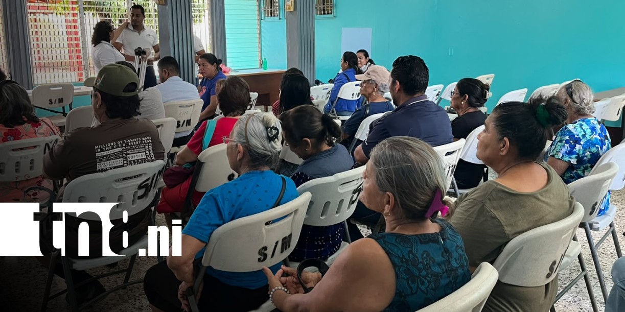 Foto: Personas con discapacidad reciben certificación y carnetización durante jornada de atención integral / TN8