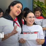 Estudiantes del CUR Estelí reciben becas para continuar su formación profesional Foto: Becas universitarias en Estelí / TN8