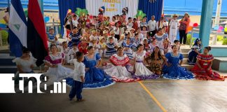 Foto: Festival de huipiles en colegio de Managua / TN8