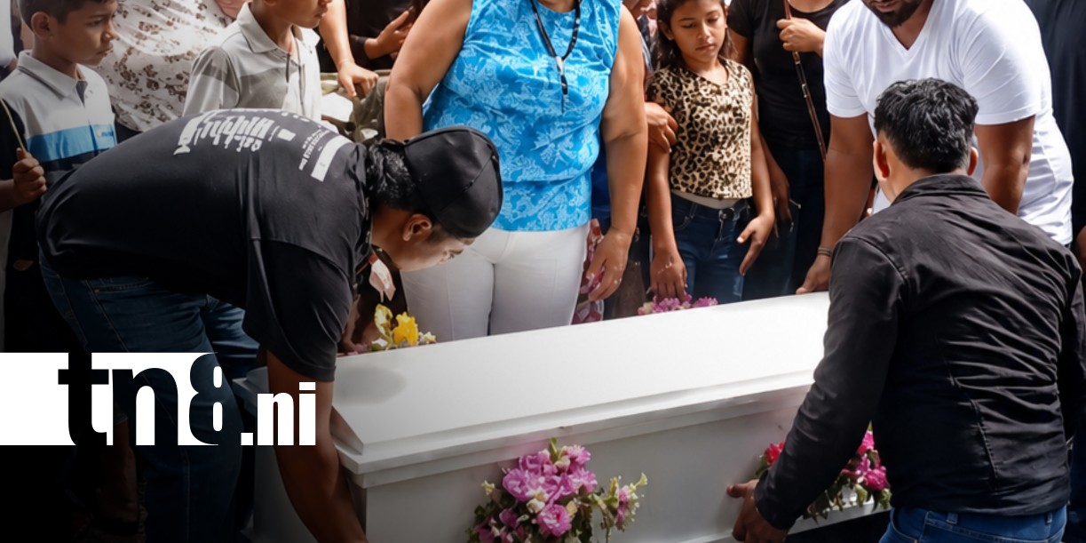 Foto: Entierro de niña de 4 años tras lamentable fallecimiento en Ticuantepe / TN8