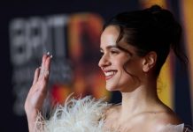 Rosalía llega a Argentina entre controversias y una inesperada negativa Foto:Rosalía suma otra polémica en Argentina tras el Mundial 2026/Cortesía