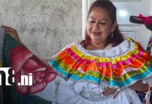 Foto: Artesanos de Masaya se preparan con banderas y trajes típicos para las fiestas patrias / TN8