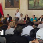 Foto: Consulta a reformas constitucionales de Nicaragua con el gremio artístico / TN8