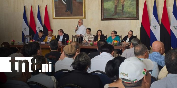 Foto: Consulta a reformas constitucionales de Nicaragua con el gremio artístico / TN8 Foto: Consulta a reformas constitucionales de Nicaragua con el gremio artístico / TN8