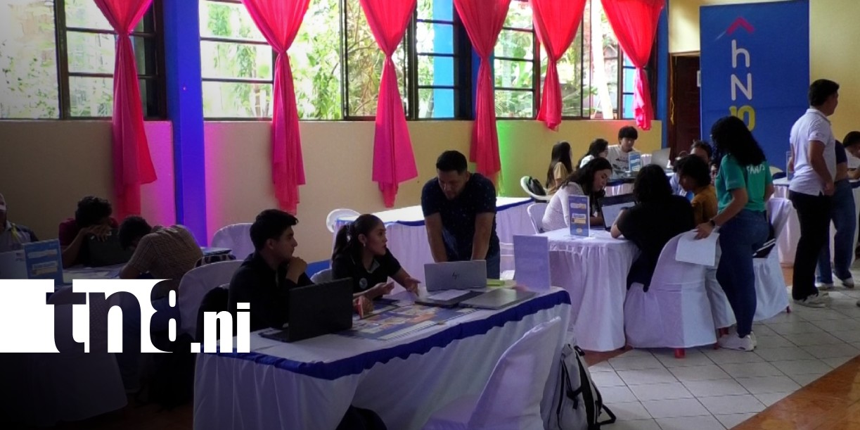 Foto: Jóvenes matagalpinos se preparan para participar en Hackathon Nicaragua Kronox 2026 / TN8