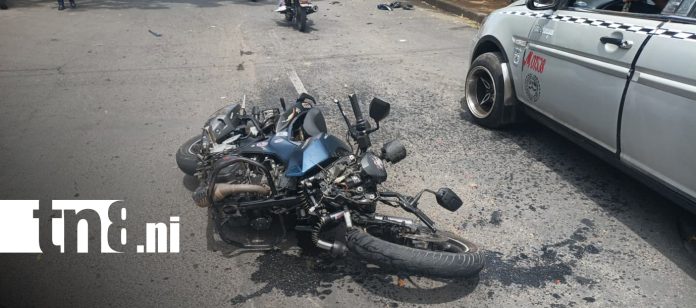 Foto: Accidente deja a motociclista lesionado en Managua/TN8 Foto: Accidente deja a motociclista lesionado en Managua/TN8