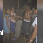 Madre rompe en llanto al ver a su hijo detenido por pobladores en Chinandega Foto: Madre rompe en llanto al ver a su hijo detenido por pobladores en Chinandega/TN8