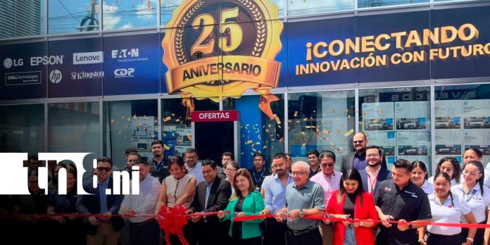 1 Foto: Comtech celebra su aniversario con feria tecnológica / TN8