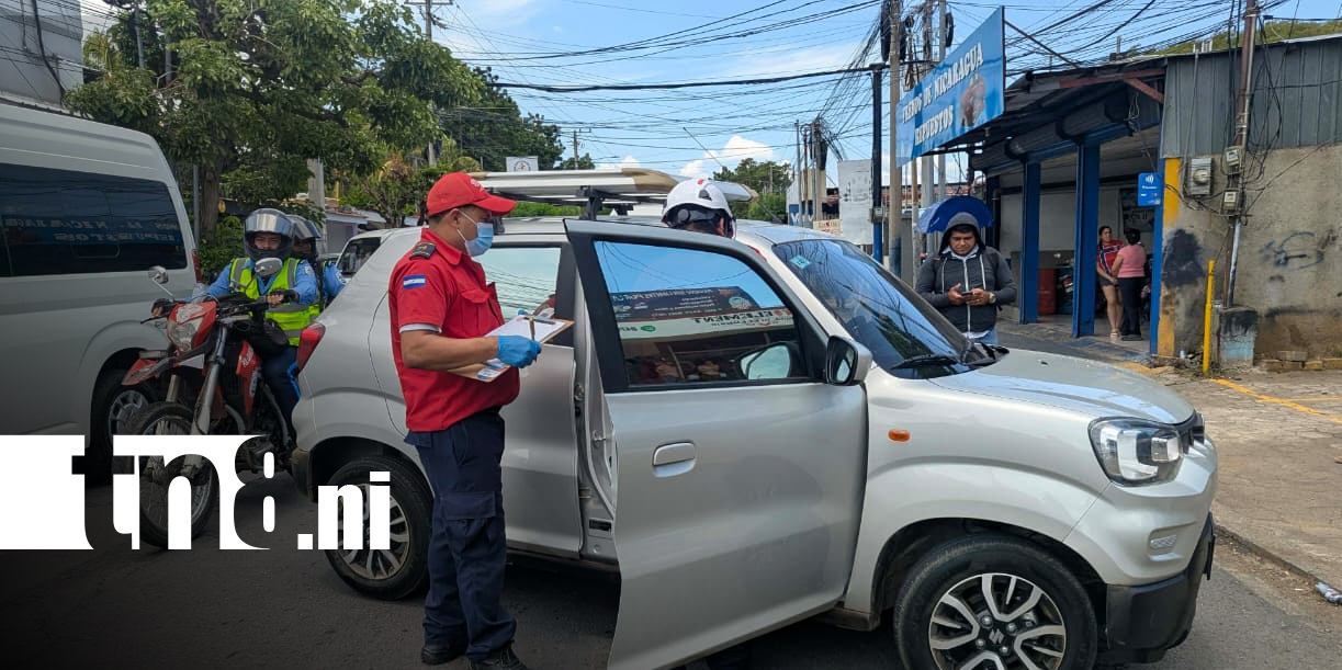 Foto: Motociclista y su esposa resultan lesionados tras fuerte accidente en Managua/TN8
