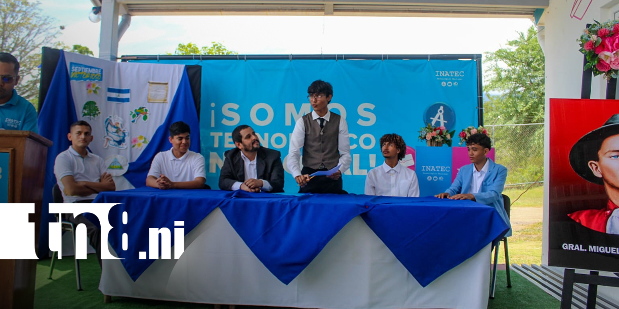 Foto: Protagonistas de la educación técnica celebran las Fiestas Patrias en Granada/TN8