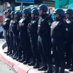 Manifestantes se enfrentan a la Policía durante operativos para despejar rutas en Guatemala Foto: Manifestantes se enfrentan a la Policía durante operativos para despejar rutas en Guatemala / Cortesía