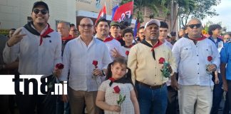 Foto: Carazo rinde homenaje a Ricardo Morales Avilés/TN8