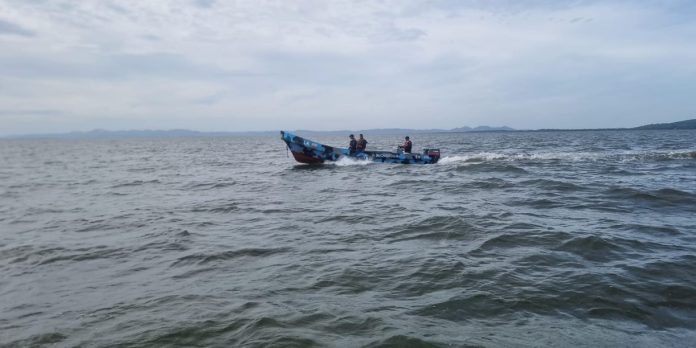 1 Foto: Ejército de Nicaragua realiza búsqueda y rescate de embarcación pesquera desaparecida/Cortesía