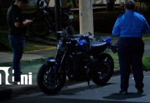 Joven motociclista muere tras impactar contra camioneta en Managua Foto: Joven motociclista muere tras impactar contra camioneta en Managua/TN8