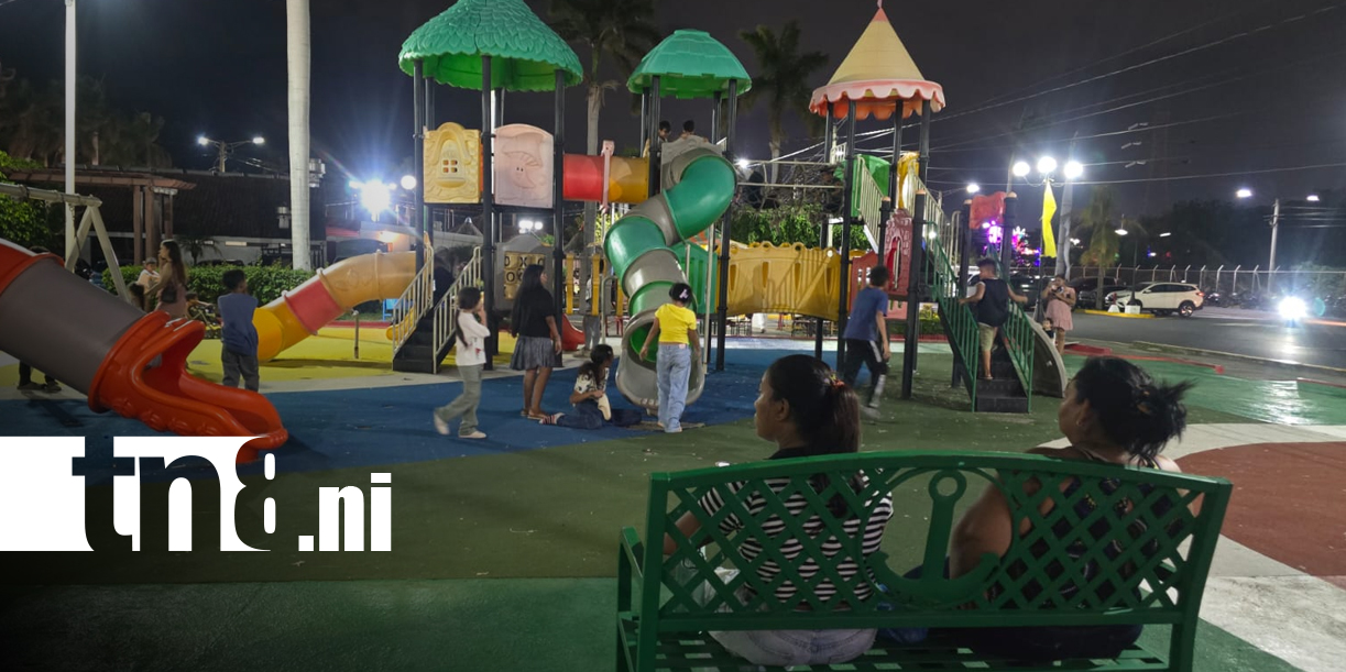 Foto: Familias aprovechan el cierre de las vacaciones patrias en el Puerto Salvador Allende/TN8