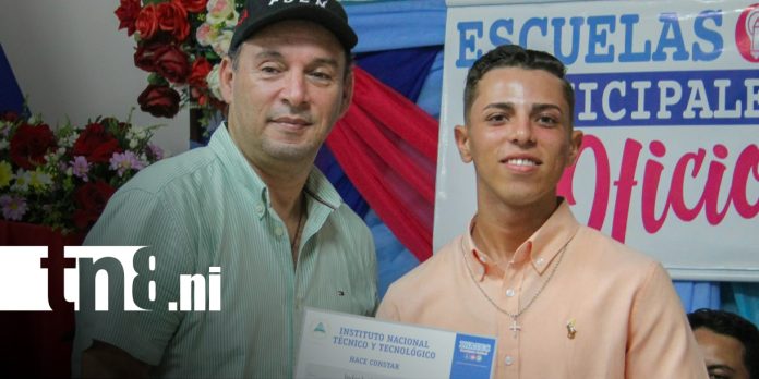 1 Foto: Más de 200 ocotaleños culminan su formación técnica y reciben certificados/TN8