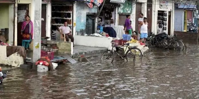 1 Foto: Lluvias torrenciales dejan 56 muertos y decenas de heridos en India/Cortesía