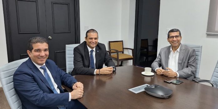 Foto: Nicaragua y Panamá exploran vías de colaboración aeronáutica/Cortesía