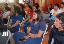 Jóvenes de Nandaime se preparan para enfrentar los riesgos de las redes sociales Foto: Jóvenes de Nandaime se preparan para enfrentar los riesgos de las redes sociales / TN8