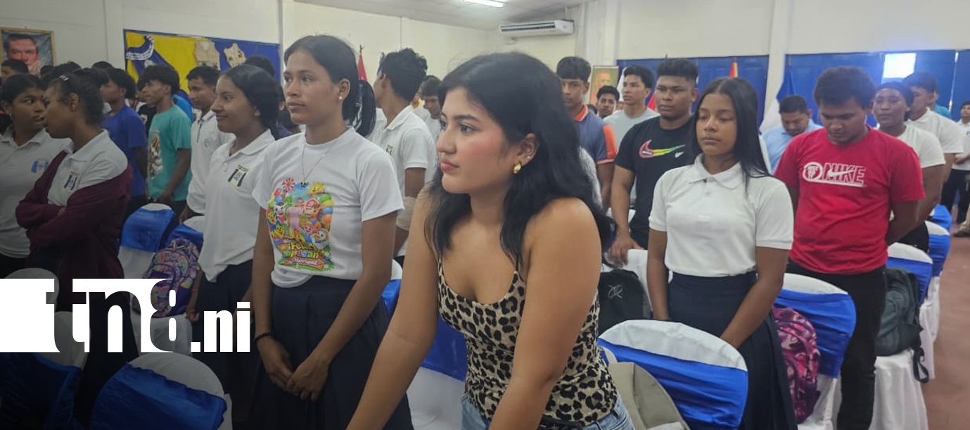 Foto: Centros Tecnológicos celebran la identidad y cultura de sus pueblos / TN8