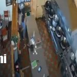 ¡No logró escapar! Trabajadores retienen a presunto ladrón en restaurante de Masaya Foto: Madrugada de tensión en Masaya/TN8