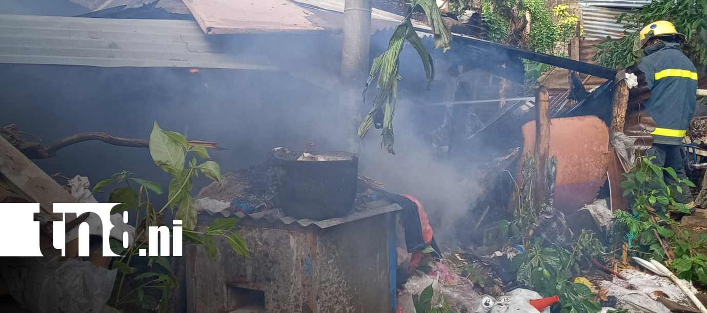 Foto: Incendio destruye por completo una vivienda en la zona suroeste de Nandaime/TN8